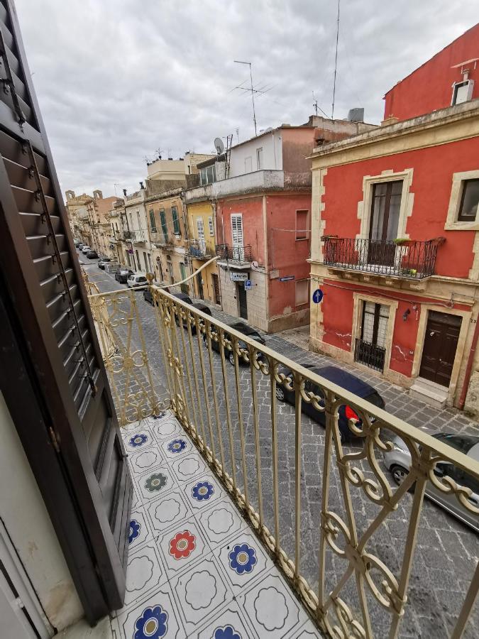 Apartamento Casa al Teatro Noto Exterior foto