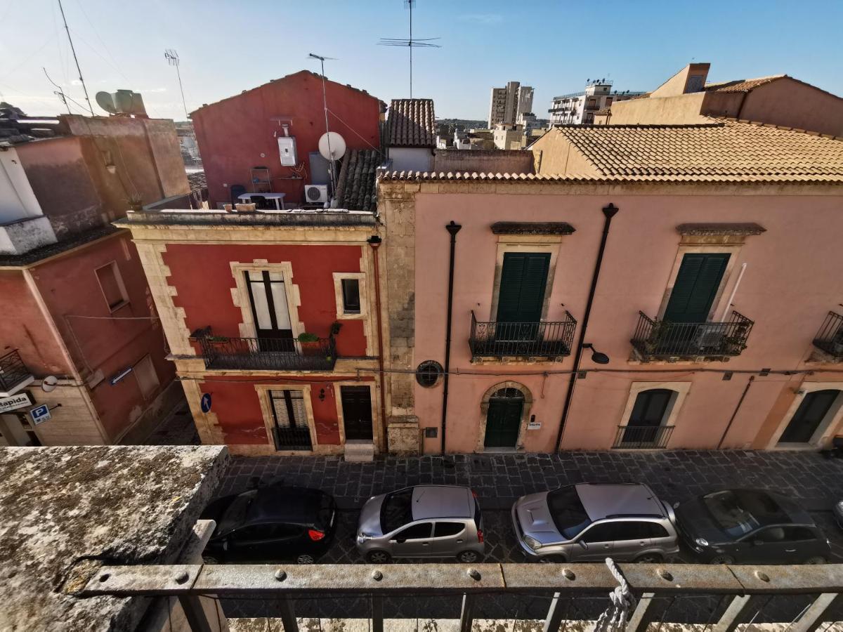 Apartamento Casa al Teatro Noto Exterior foto