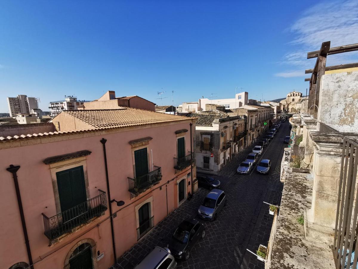 Apartamento Casa al Teatro Noto Exterior foto